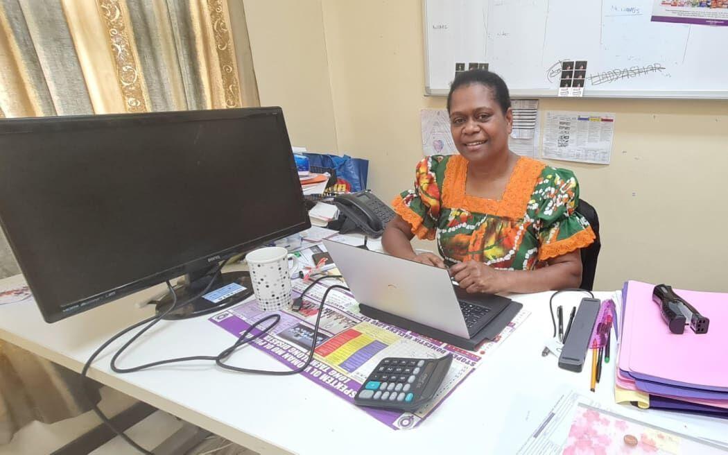 vanuatus-pioneer-female-forcaster-inspires-change
