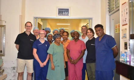 Australian surgeons help Vila Central Hospital perform complex urology surgeries